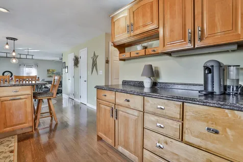 24 Wood Hill Drive Auburn NH 03032