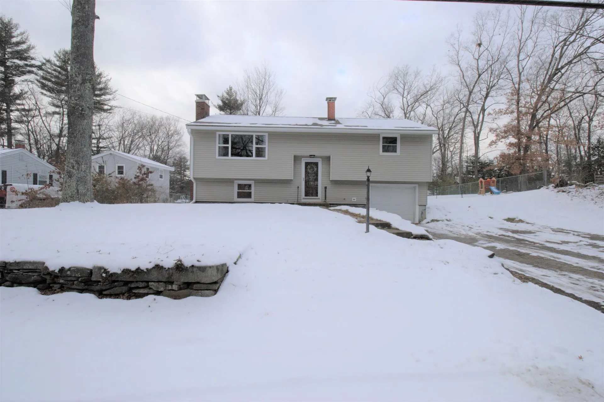 24 Back River Road Merrimack NH 03054