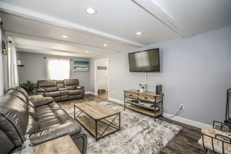 7 Birchbrow Road Nashua NH 03060