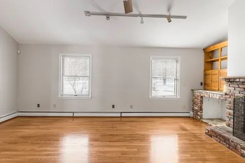 287 Tracy Road New London NH 03257
