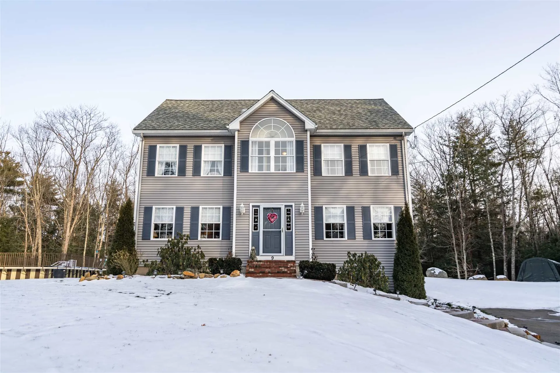 9 David Lane Sandown NH 03873-2244
