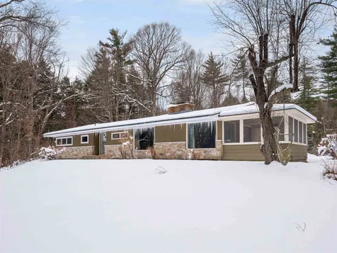 79 Sherwood Drive Mendon VT 05701