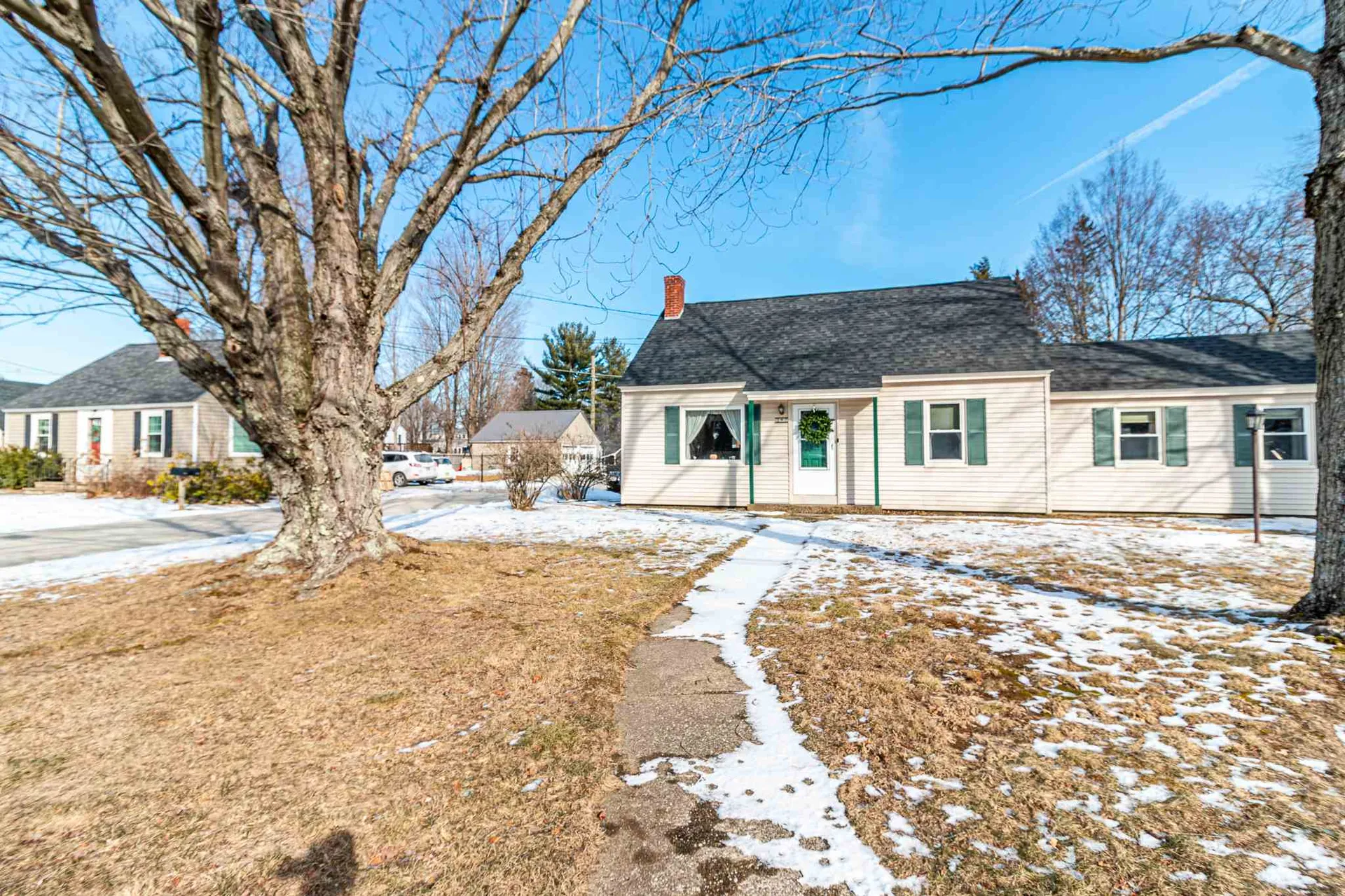 147 Pembroke Street Pembroke NH 03275
