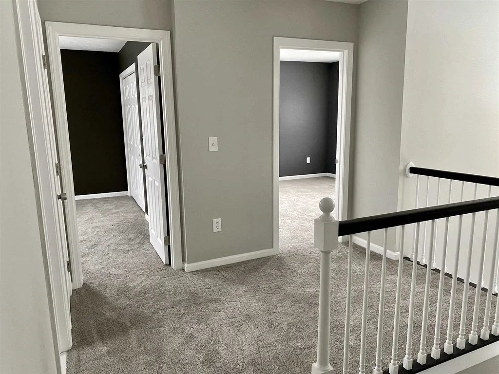 16 Trishas Way Stratham NH 03885