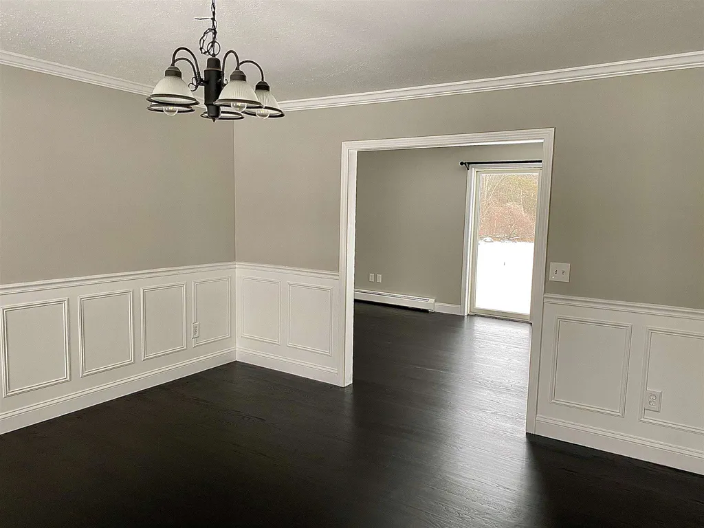 16 Trishas Way Stratham NH 03885