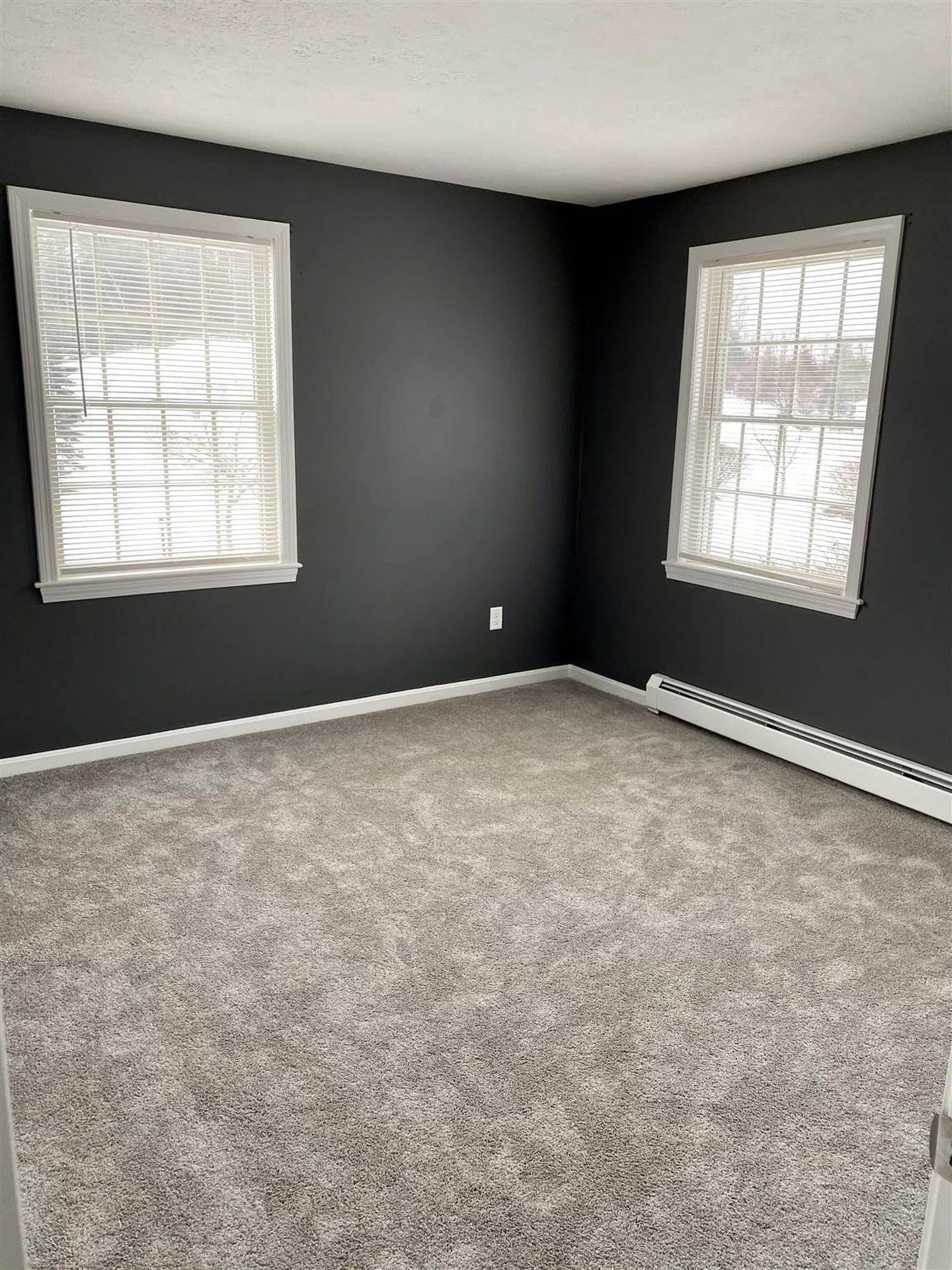16 Trishas Way Stratham NH 03885