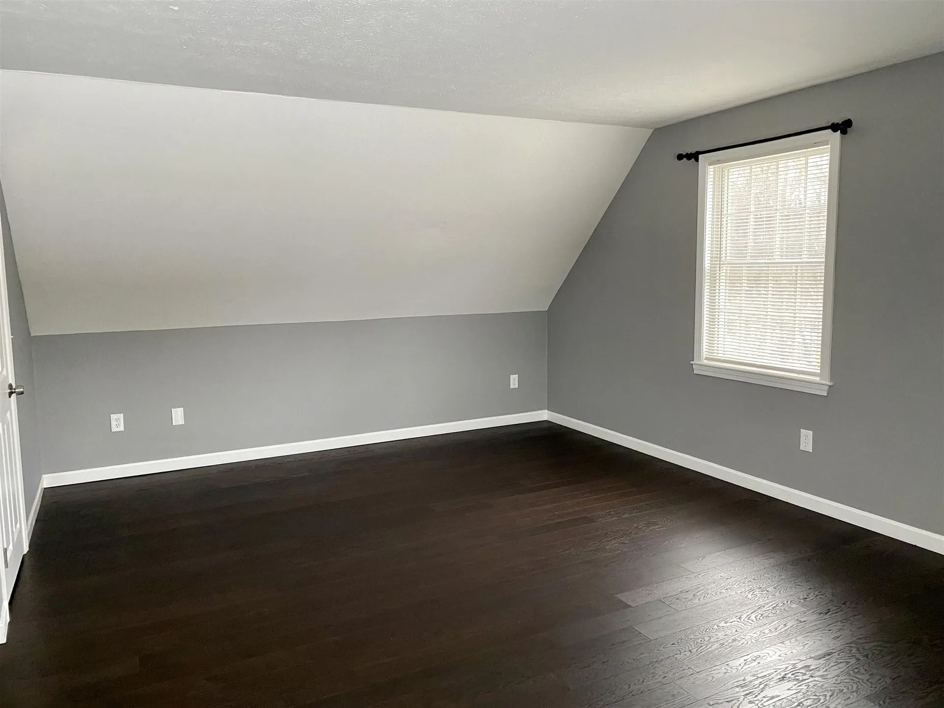 16 Trishas Way Stratham NH 03885