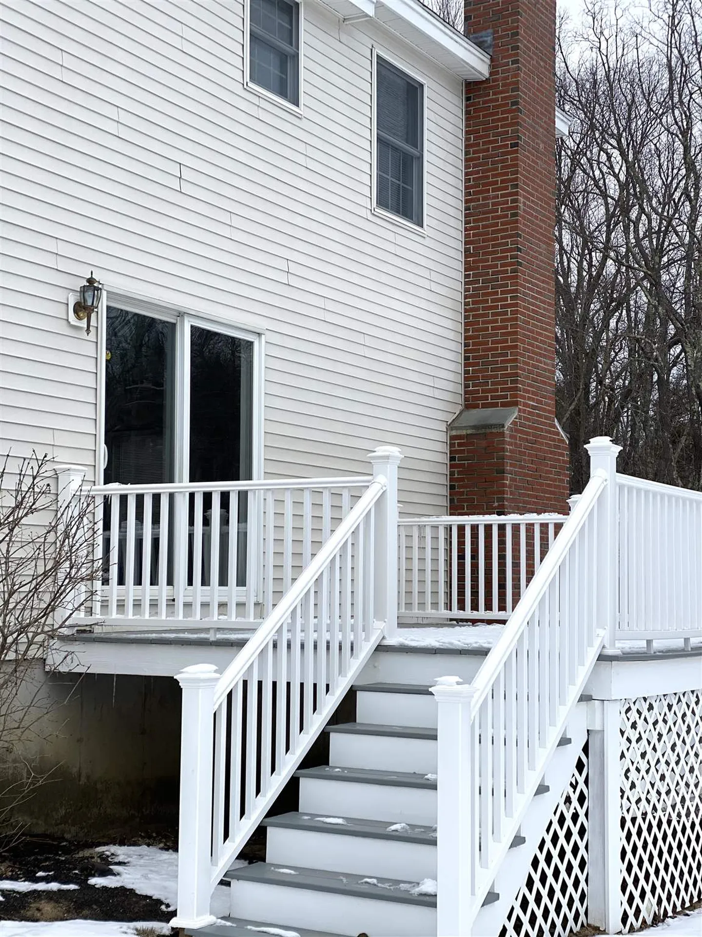 16 Trishas Way Stratham NH 03885