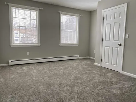 16 Trishas Way Stratham NH 03885