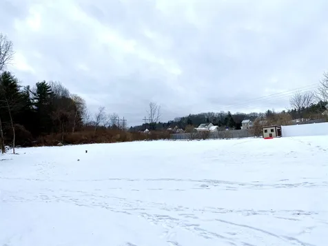 16 Trishas Way Stratham NH 03885