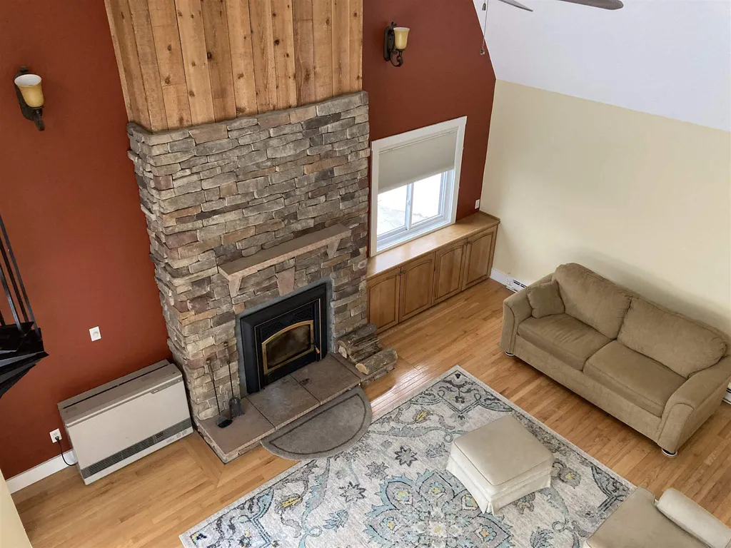 105 Williams Lane Hartford VT 05059