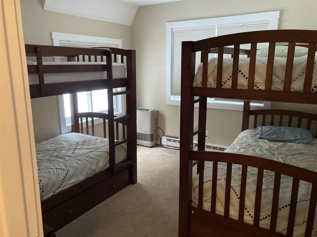 105 Williams Lane Hartford VT 05059