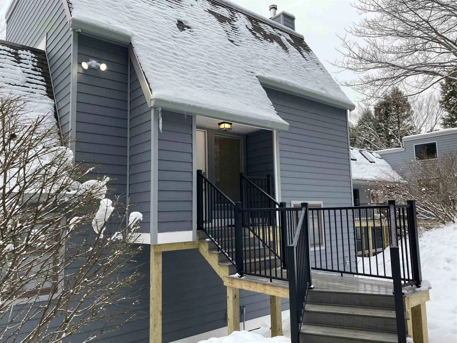 105 Williams Lane Hartford VT 05059
