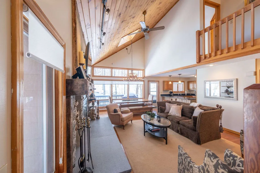 16 Riverfront Drive Woodstock NH 03262