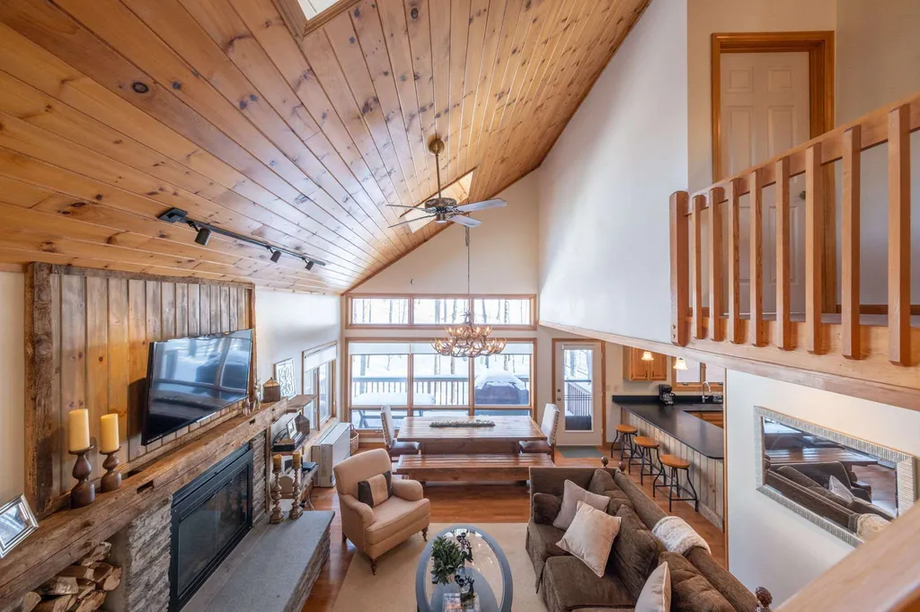 16 Riverfront Drive Woodstock NH 03262