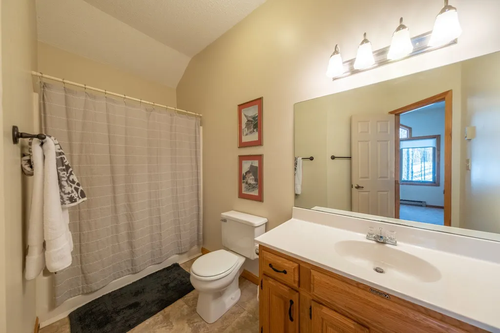 16 Riverfront Drive Woodstock NH 03262