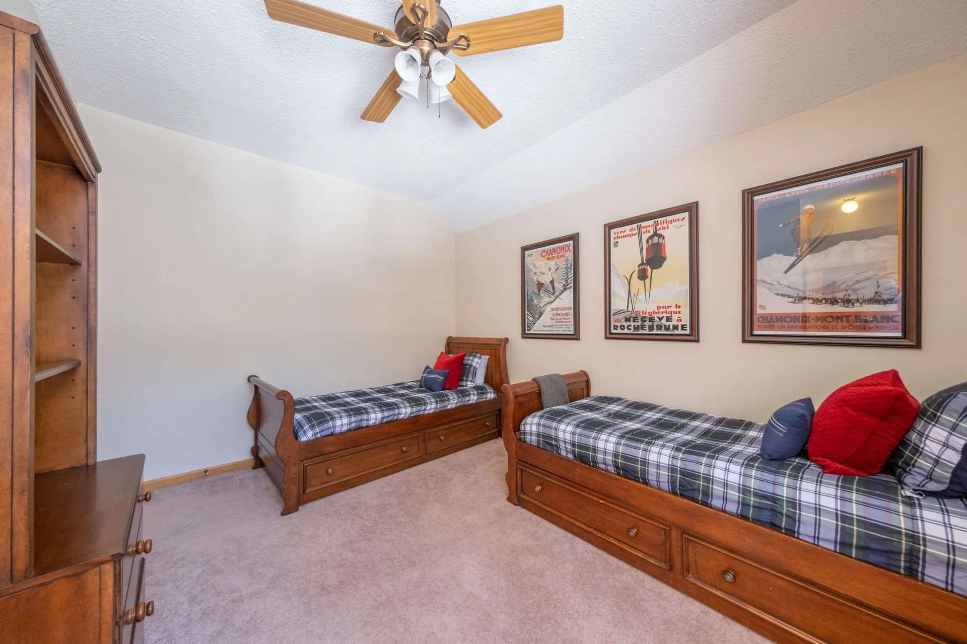 16 Riverfront Drive Woodstock NH 03262