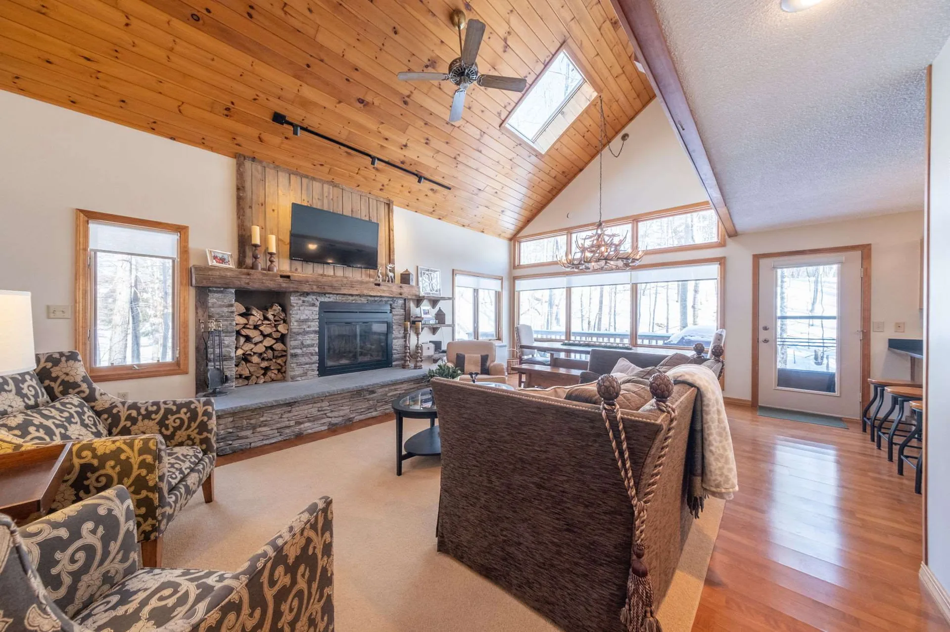16 Riverfront Drive Woodstock NH 03262