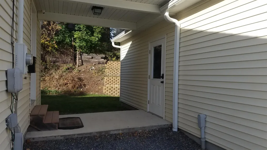 25 Lafayette Street Claremont NH 03743