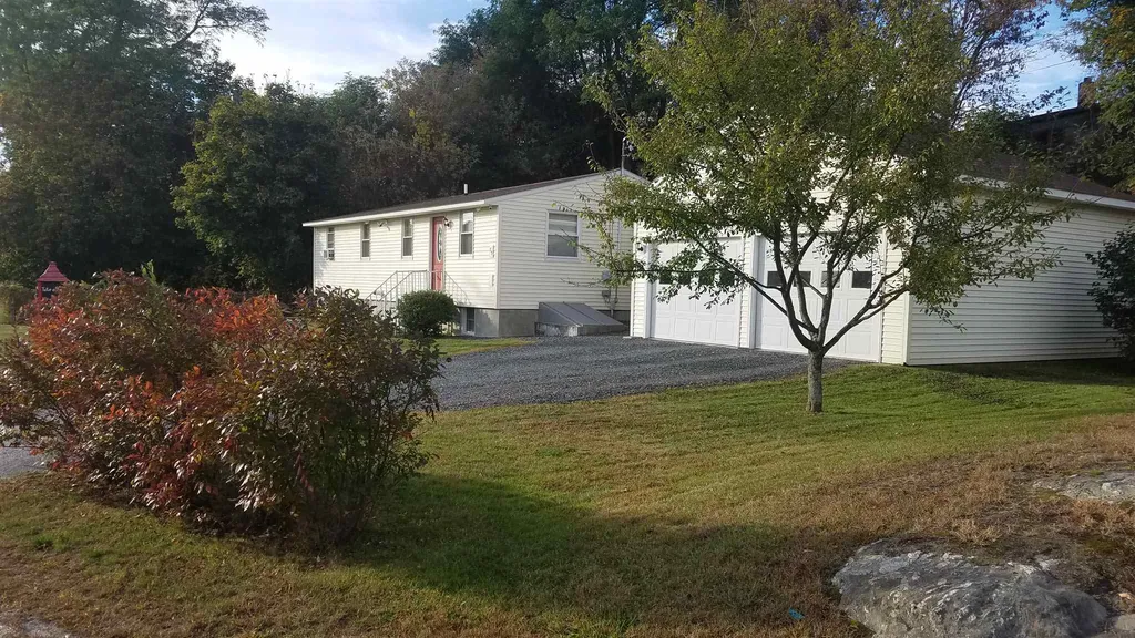 25 Lafayette Street Claremont NH 03743