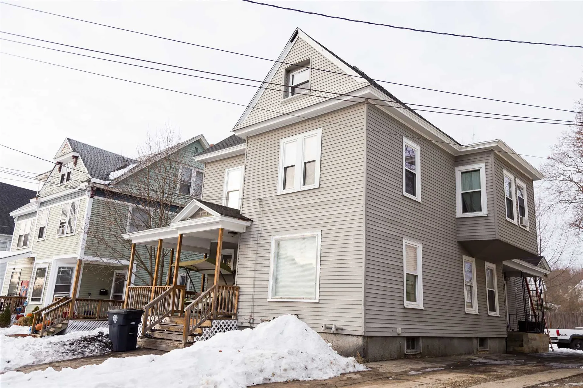 12 Courtland Street Nashua NH 03064