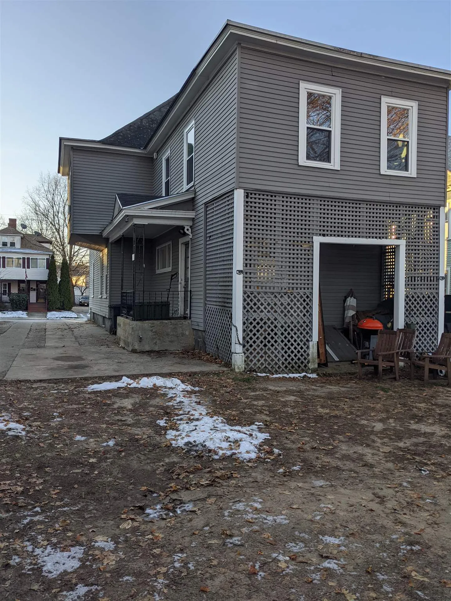 12 Courtland Street Nashua NH 03064