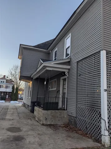 12 Courtland Street Nashua NH 03064
