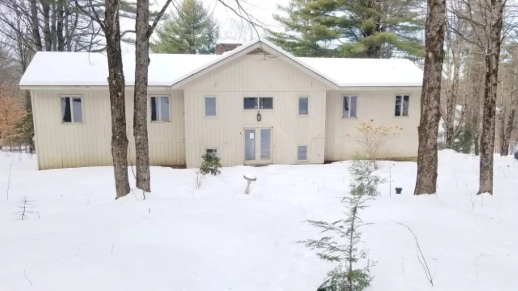 51 Wapiti Trail Hartford VT 05059