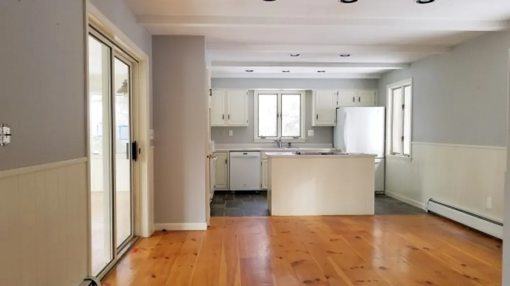 51 Wapiti Trail Hartford VT 05059