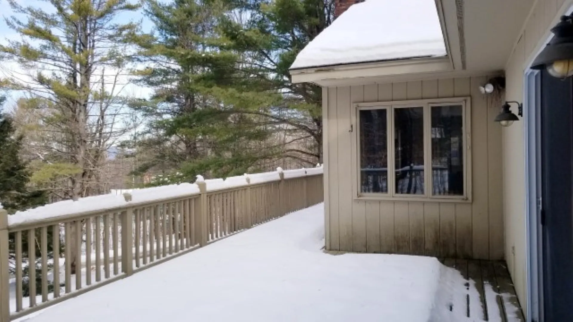51 Wapiti Trail Hartford VT 05059
