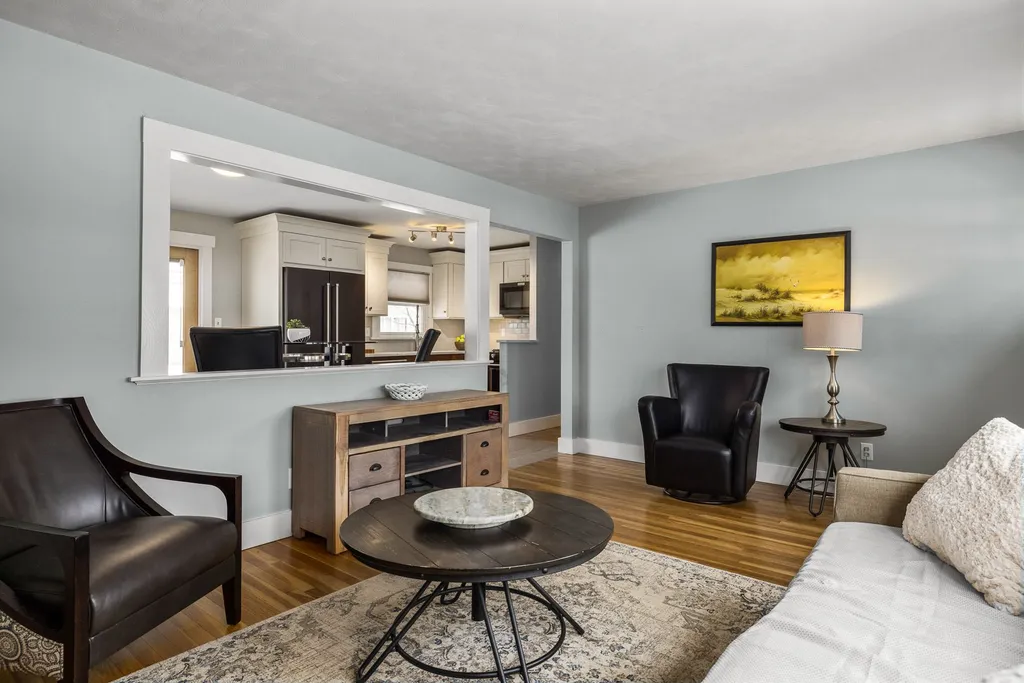12 Suzanne Drive Portsmouth NH 03801