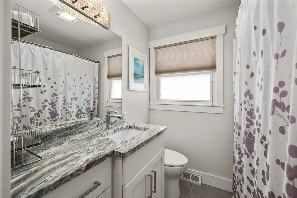 12 Suzanne Drive Portsmouth NH 03801