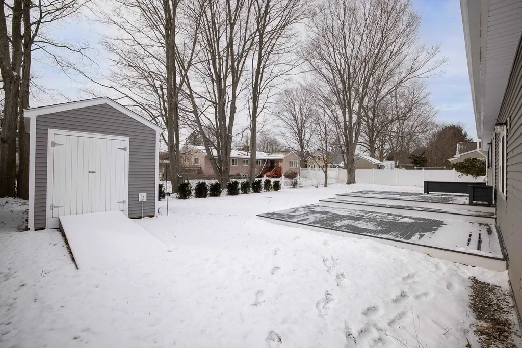 12 Suzanne Drive Portsmouth NH 03801