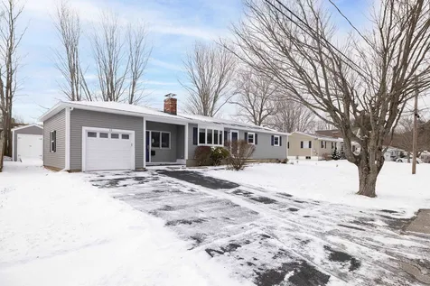 12 Suzanne Drive Portsmouth NH 03801