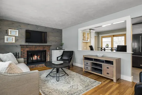 12 Suzanne Drive Portsmouth NH 03801