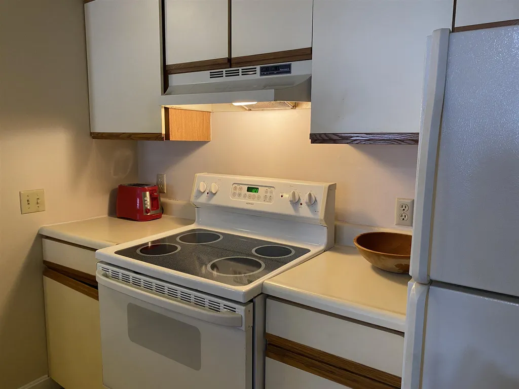 30 Wolf Road Lebanon NH 03766