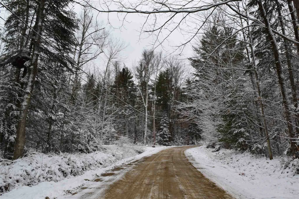 Lot 324 Pawtuckaway Road Haverhill NH 03765