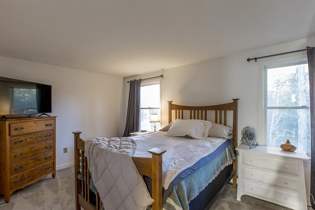 3 Fieldstone Estates Newmarket NH 03857