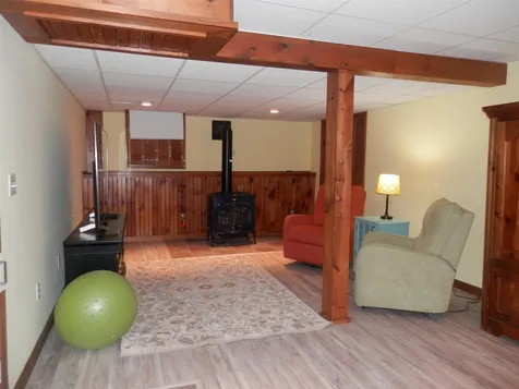 125 Tennyson Drive Manchester NH 03104