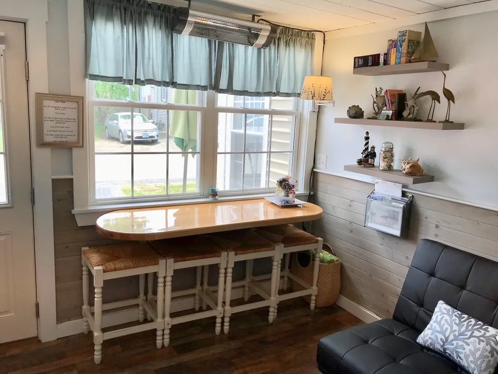 12 Keefe Avenue Hampton NH 03842