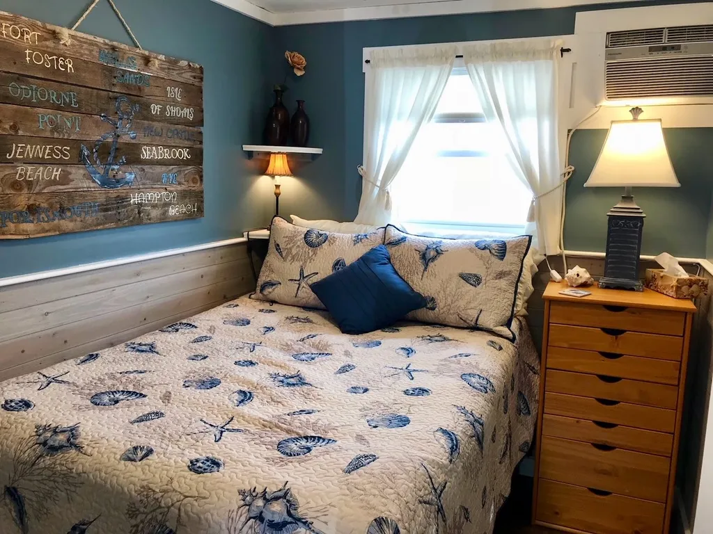 12 Keefe Avenue Hampton NH 03842