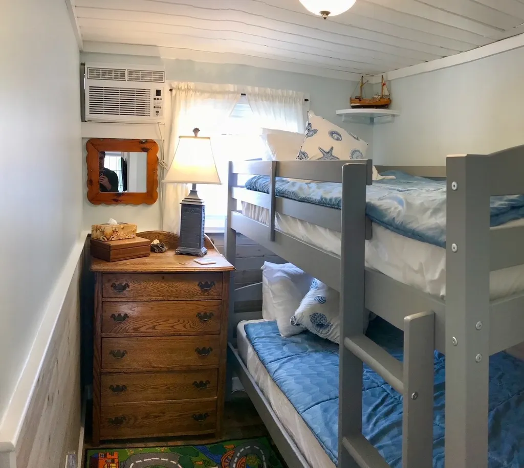 12 Keefe Avenue Hampton NH 03842