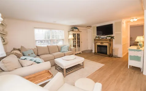 21 Granite Circle Hampstead NH 03841