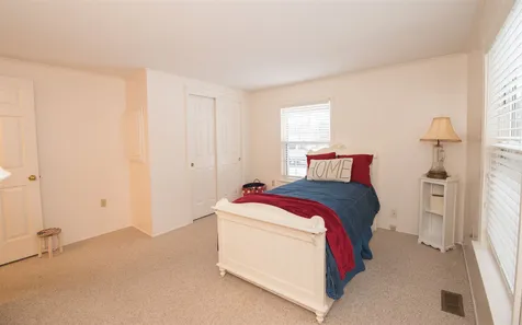 21 Granite Circle Hampstead NH 03841