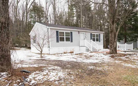 21 Granite Circle Hampstead NH 03841