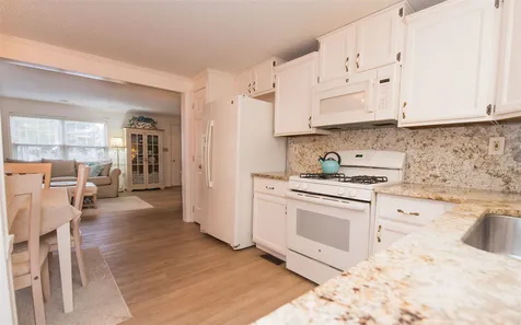 21 Granite Circle Hampstead NH 03841