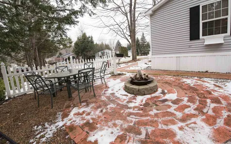 21 Granite Circle Hampstead NH 03841