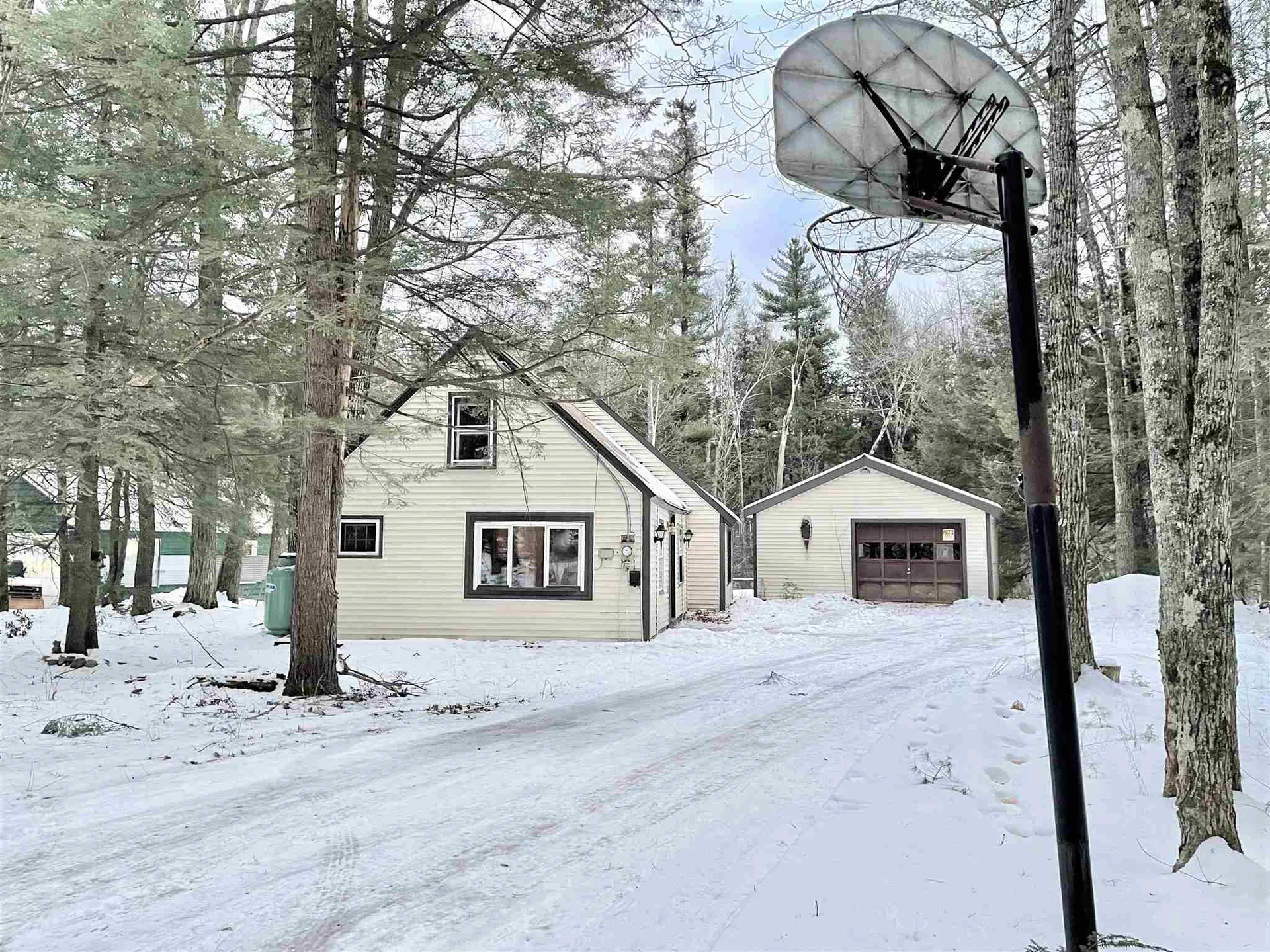1875 Nh Route 16 Albany NH 03818