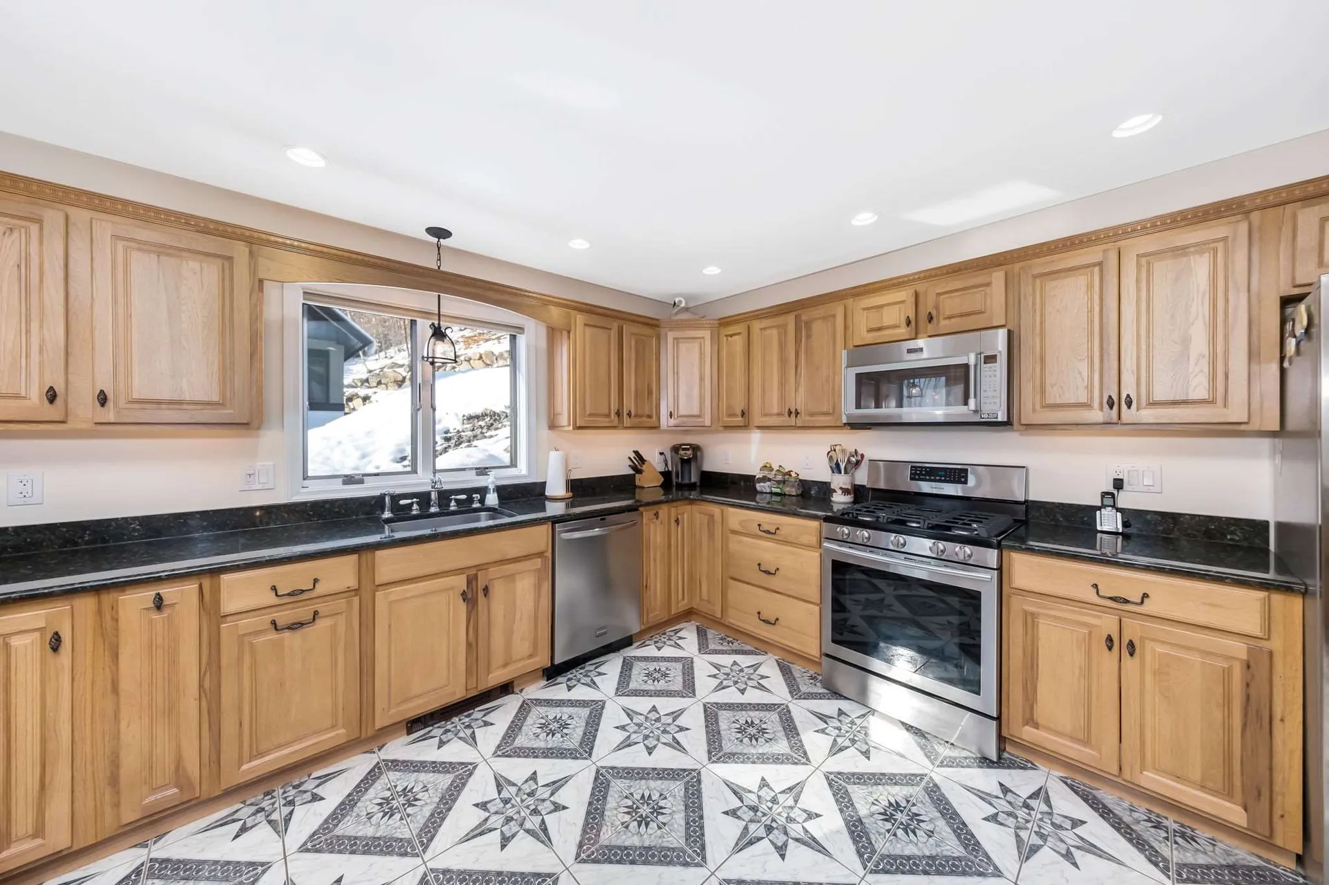 8 Flume Road Lincoln NH 03251
