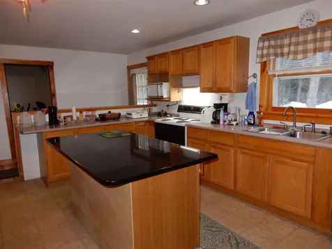 9 Cherry Hill Road Grafton NH 03240